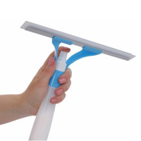 Щітка для миття вікон Economix Cleaning з пульверизатором (водозгін, стяжка) (CP)
